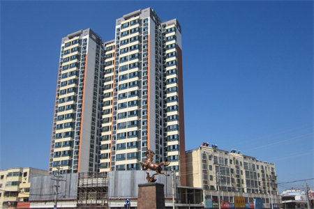 明湖中学附近舜和家园黄金送车库可分期